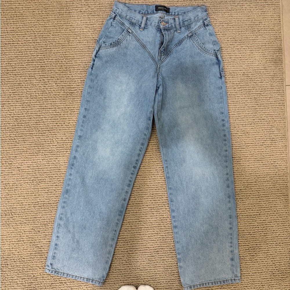 White Fox Boutique Light Blue Relaxed Women's Jeans